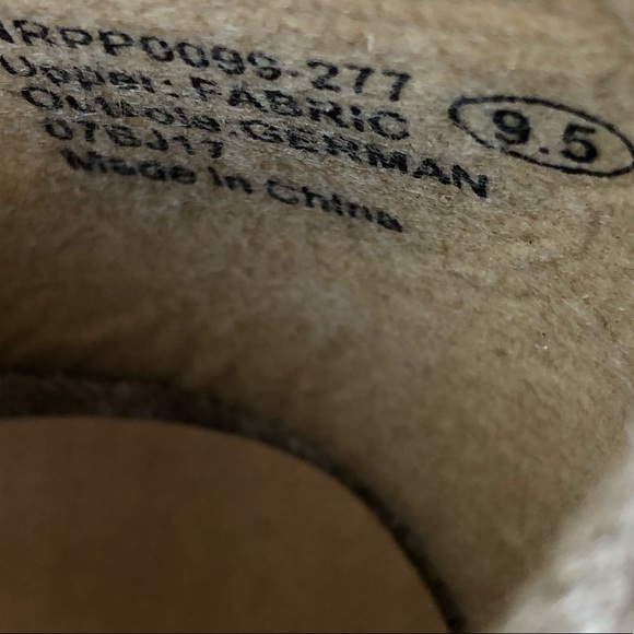 "Not Rated" Beige Velvet Heels with Goldtone Accents, 9.5 - Picture 8 of 8